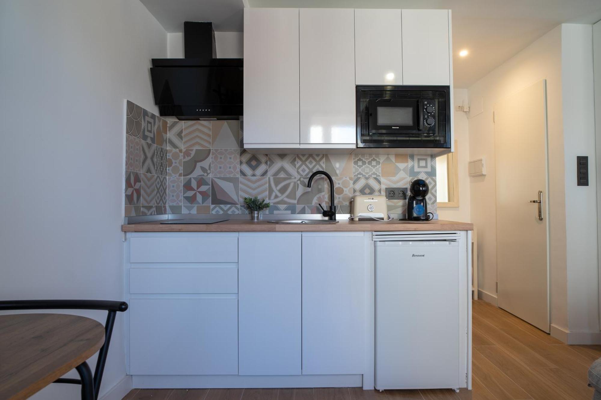 Apartamentos Gomerez 30 กรานาดา ภายนอก รูปภาพ