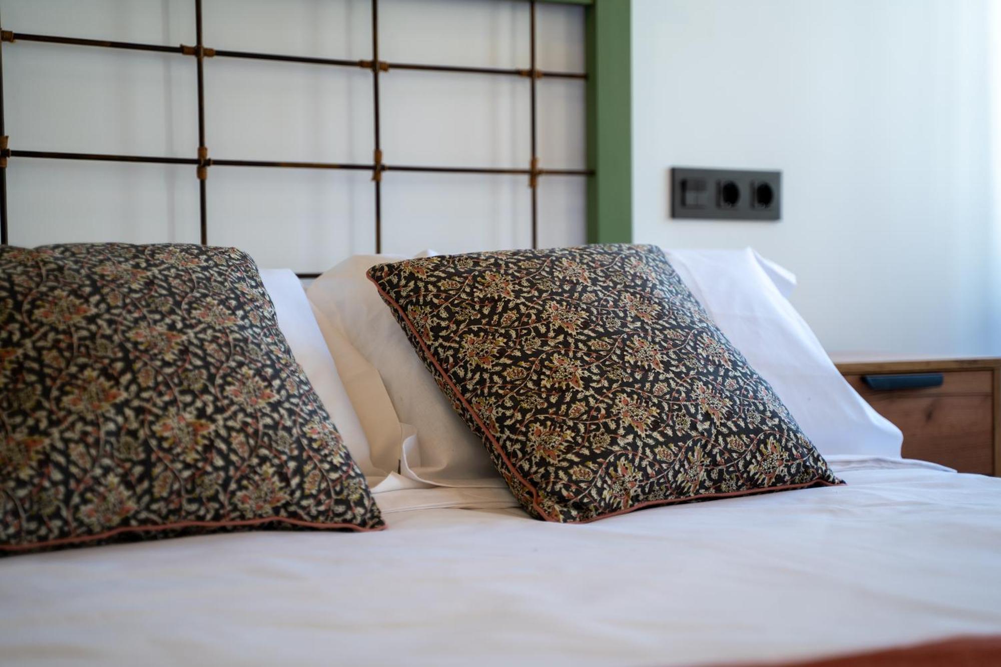 Apartamentos Gomerez 30 กรานาดา ภายนอก รูปภาพ